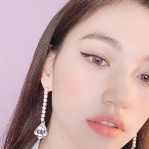 Today's Most Loved Kim Doyeon
