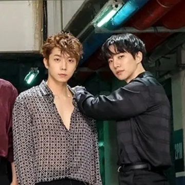 Idol_Top_Banner