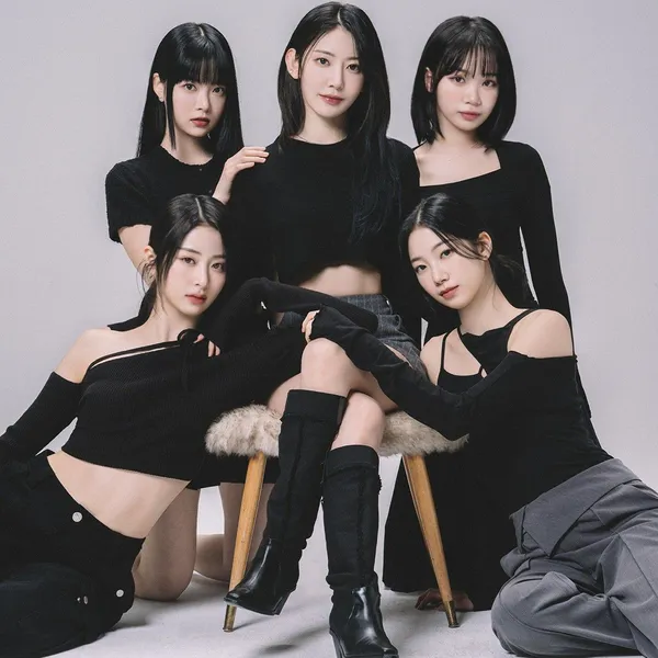 Top Photo Full of Chaewon Love