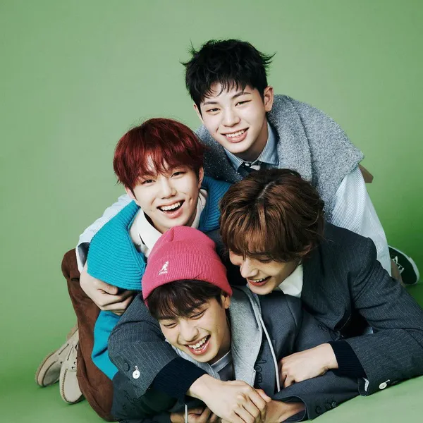 Idol_Top_Banner