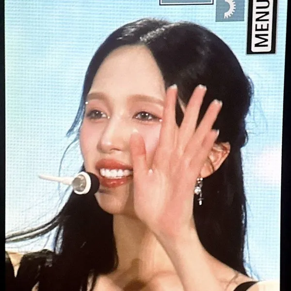 Today's Most Loved Hyunhee (VVUP)
