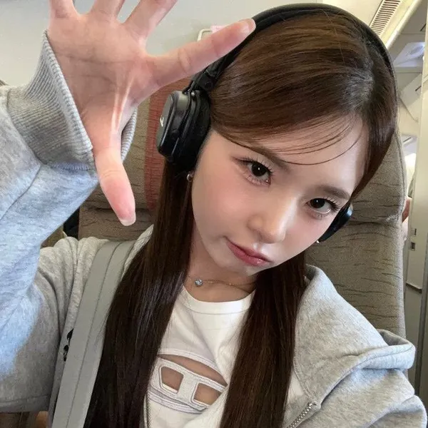 充滿粉絲愛意的Kotone (tripleS)人氣照片