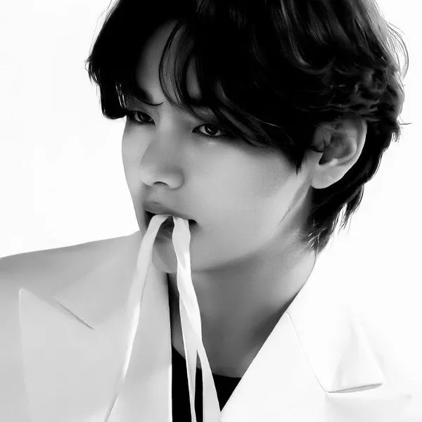 Top Photo Full of V (BTS) Love