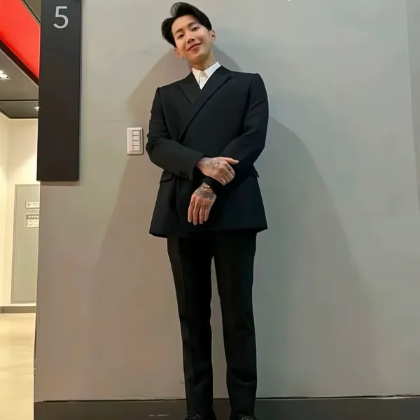 Idol_Top_Banner