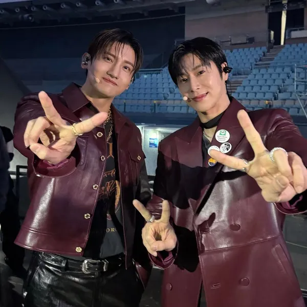 Idol_Top_Banner