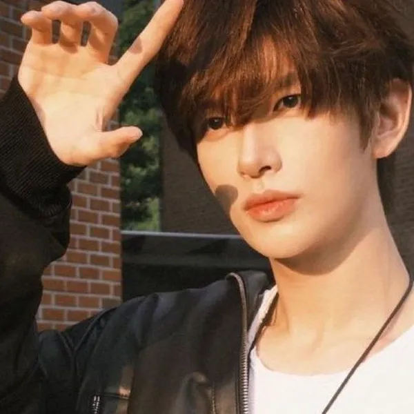 Today's Most Loved Xu Shihuan (POLARIX)