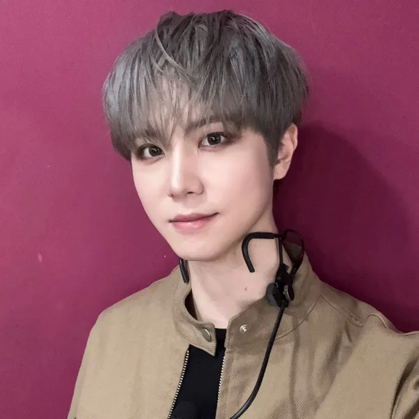 Idol_Top_Banner