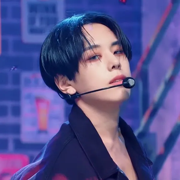 Idol_Top_Banner