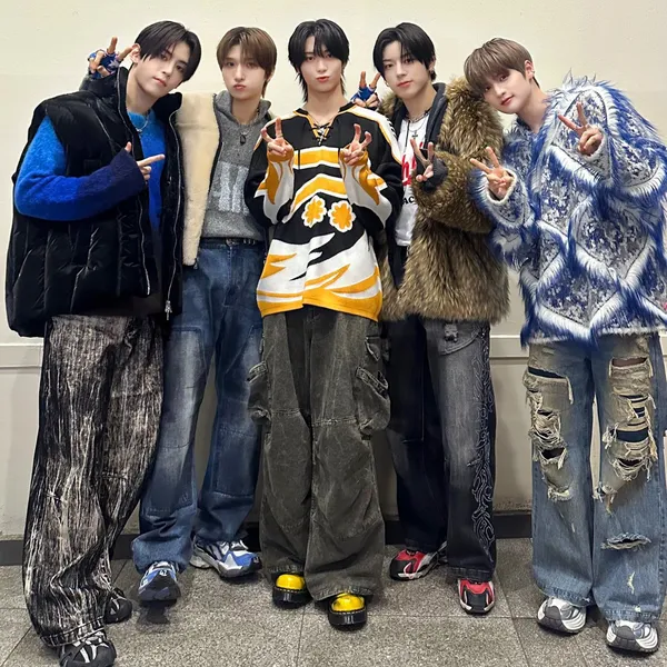 Idol_Top_Banner