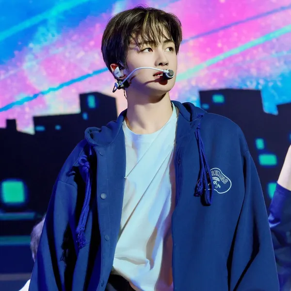 Idol_Top_Banner