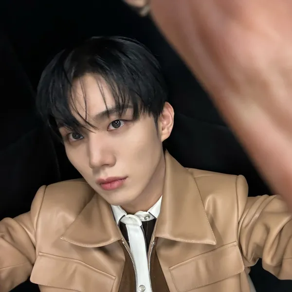 Idol_Top_Banner