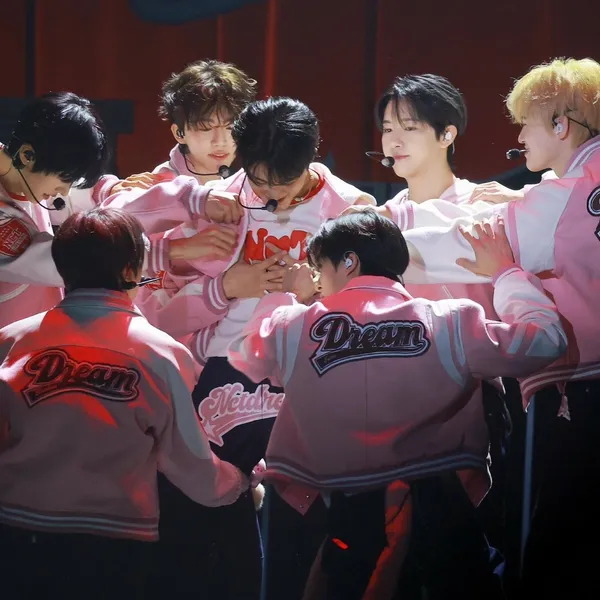 Idol_Top_Banner