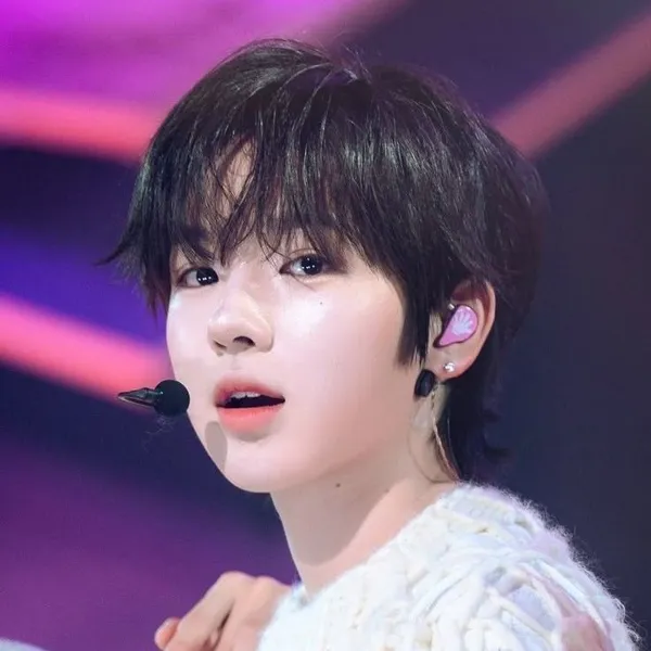 Idol_Top_Banner