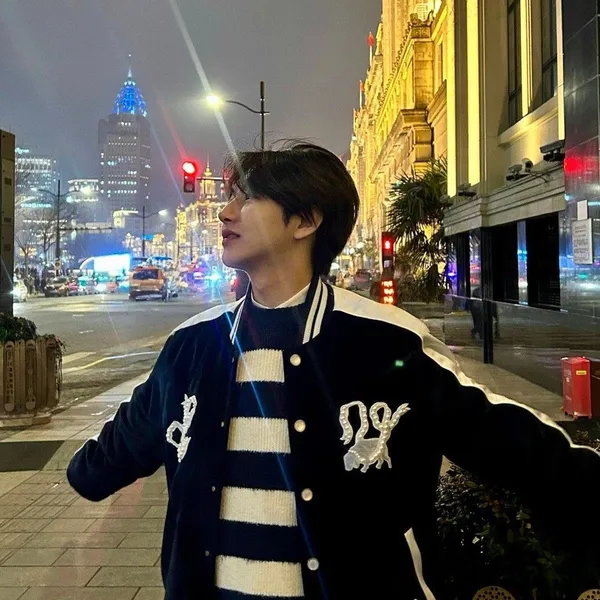 Idol_Top_Banner