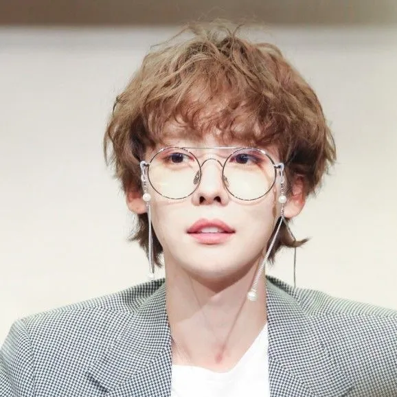 Idol_Top_Banner