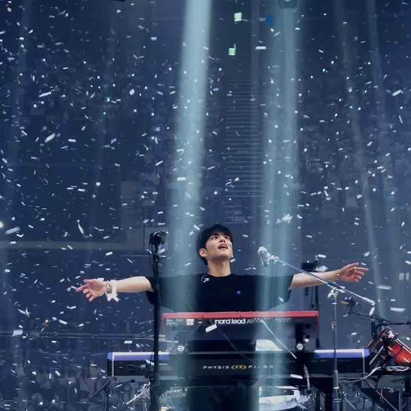 Idol_Top_Banner