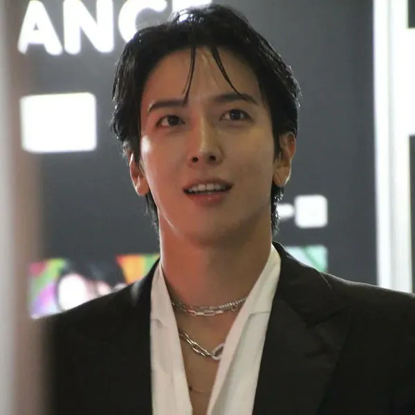 Idol_Top_Banner