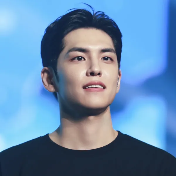Idol_Top_Banner