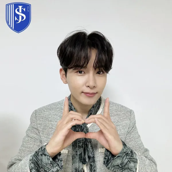 Idol_Top_Banner