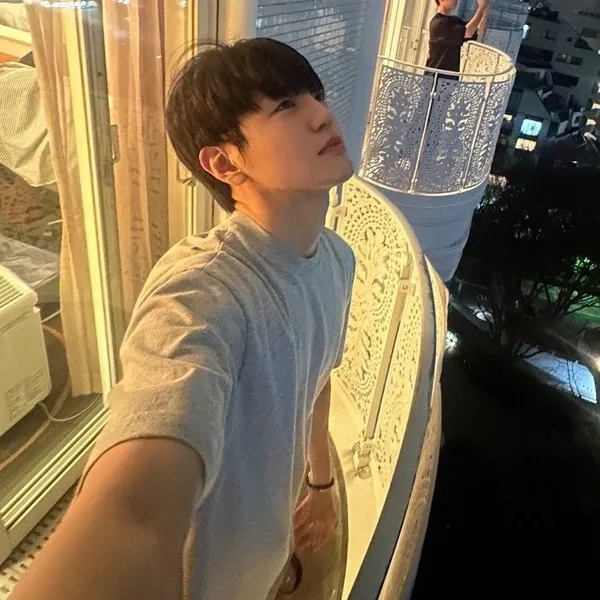 Idol_Top_Banner