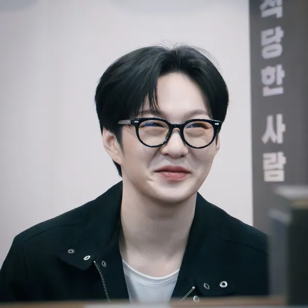Idol_Top_Banner