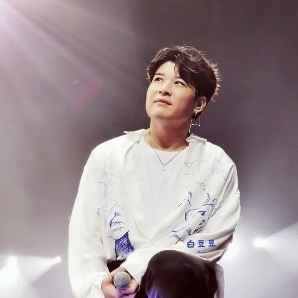 Idol_Top_Banner