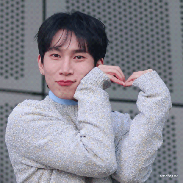 Idol_Top_Banner