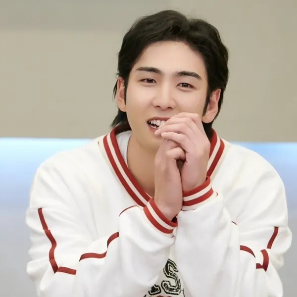 Idol_Top_Banner
