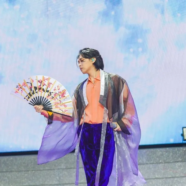 Idol_Top_Banner