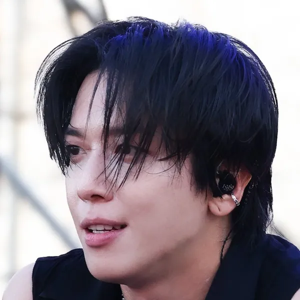 Idol_Top_Banner