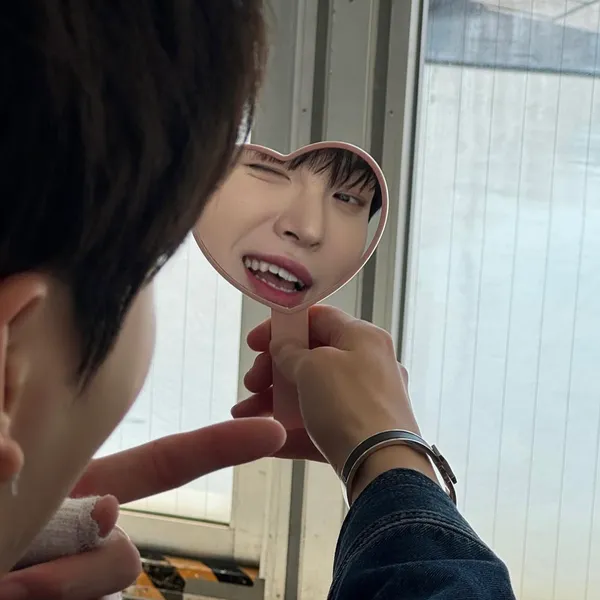 Idol_Top_Banner