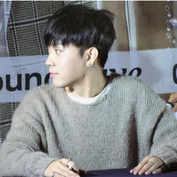 Idol_Top_Banner