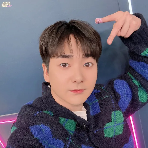 Idol_Top_Banner