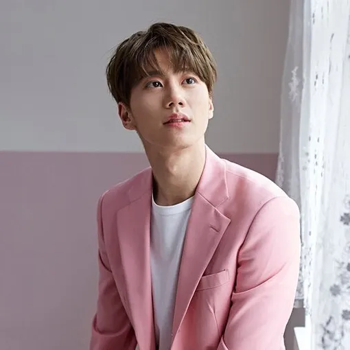 Idol_Top_Banner
