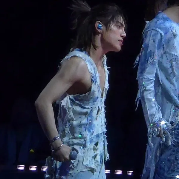 Idol_Top_Banner
