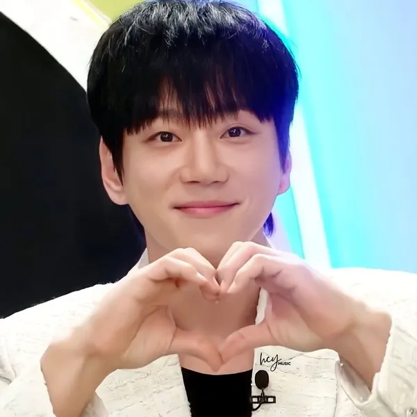 Idol_Top_Banner