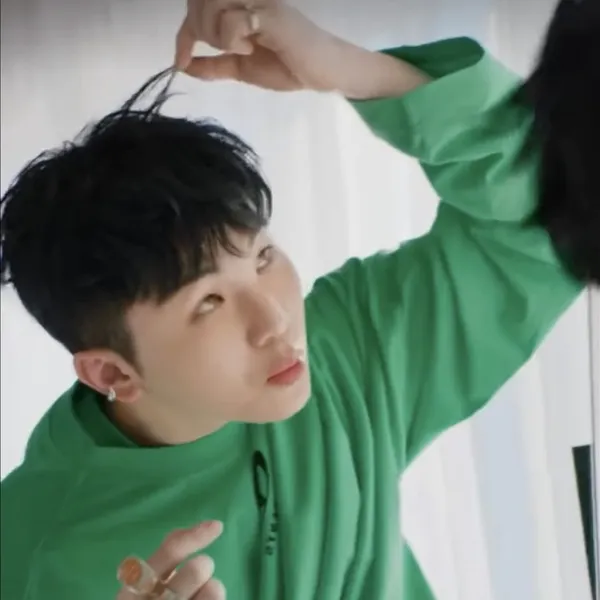 Idol_Top_Banner