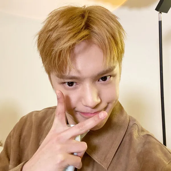 Idol_Top_Banner