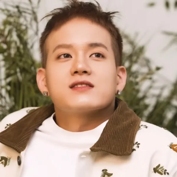 Idol_Top_Banner