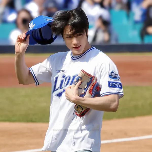 Idol_Top_Banner