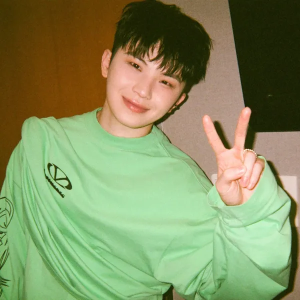 Idol_Top_Banner