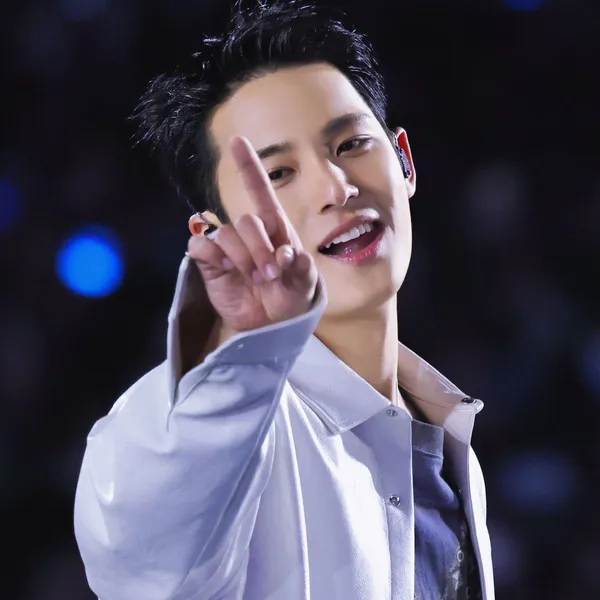 Idol_Top_Banner