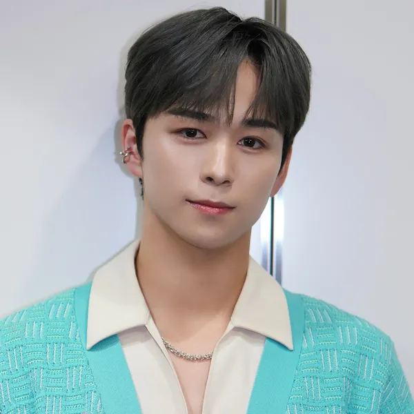 Idol_Top_Banner