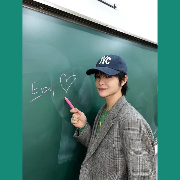 Idol_Top_Banner