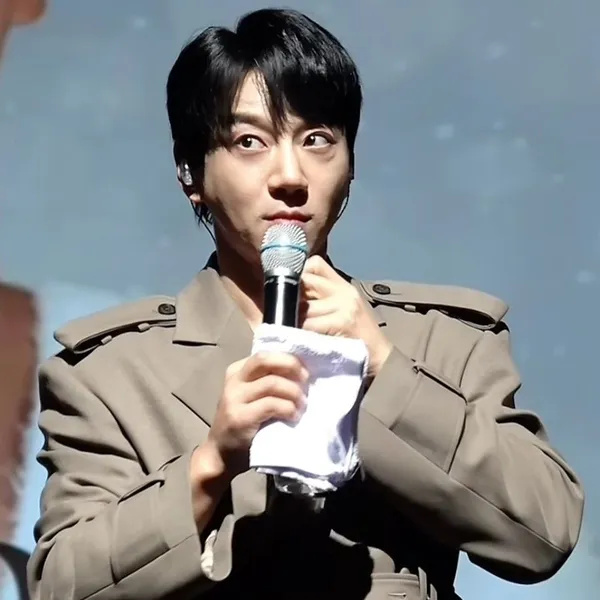 Idol_Top_Banner