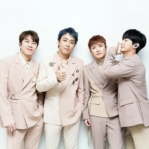 Idol_Top_Banner