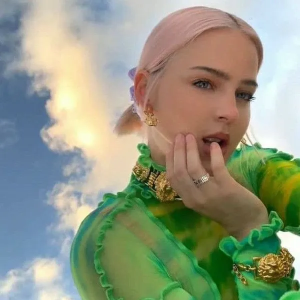 Today's Most Loved Anne-Marie