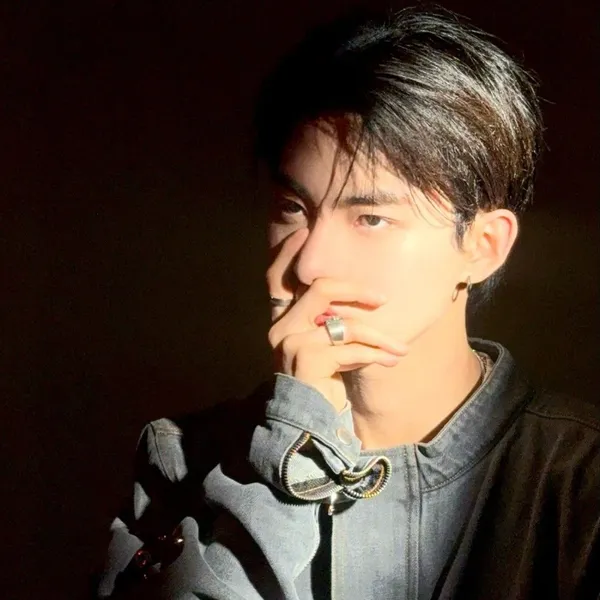 Today's Most Loved Hur Hyunjun
