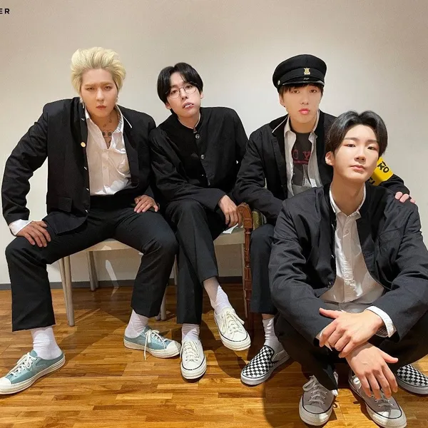 Idol_Top_Banner