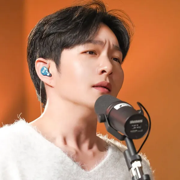 Idol_Top_Banner